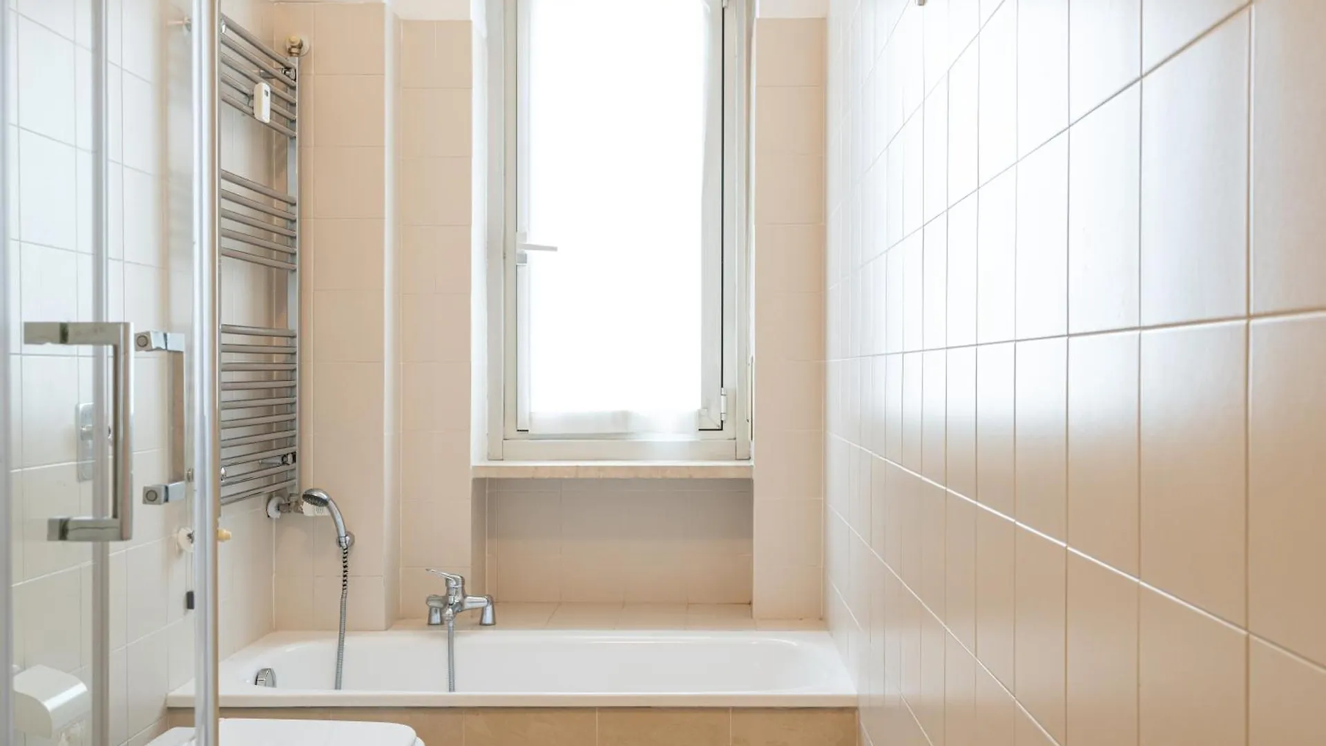 Splendido Trilocale Zara Ottavo Piano - Mirable Pm Appartement Milaan